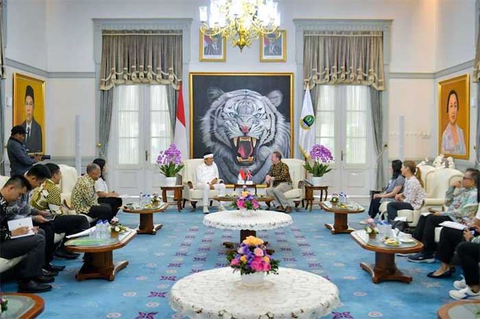Gubernur Jabar Dedi Mulyadi Bahas Kolaborasi Strategis