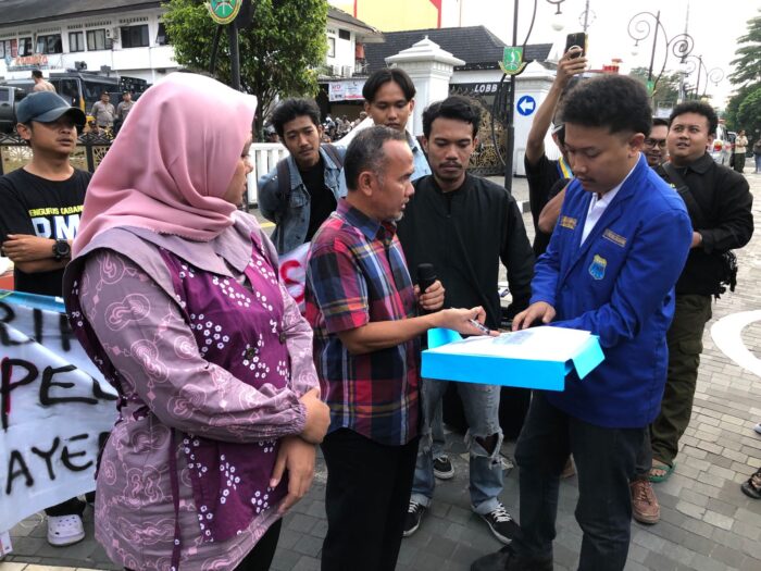 Aksi PMII Kota Sukabumi: Kritik Tajam untuk Pemerintah Daerah Soal Birokrasi dan Pelayanan Publik