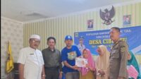 Asik,,,, 42 KPM Di Desa Cibuntu Dapat BLT DD