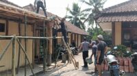 Polisi dan Warga Bersatu, Semangat Gotong Royong Bangun Ruang Pelayanan Baru Polsek Jampangkulon