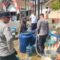 Kekeringan di Tasikmalaya, Polsek Tanjungjaya Salurkan 5.000 Liter Air Bersih untuk Warga Terdampak